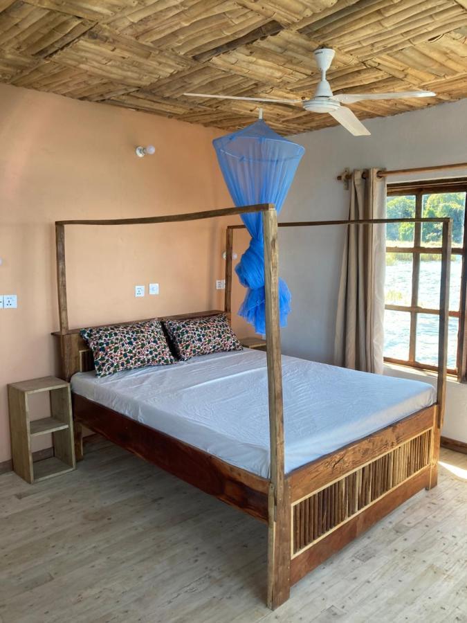 Soul Rebel Lodge & Backpackers Nkhata Bay Exterior foto